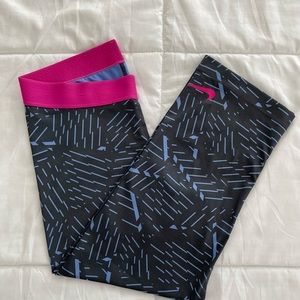 Nike PRO Dri-Fit Crop/Capri Legging